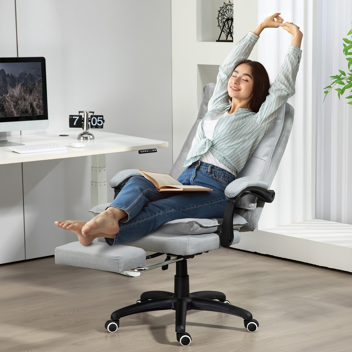 Vinsetto Massage-Bürostuhl, Schreibtischsessel mit Massagefunktion, höhenverstellbarer, ergonomischer Drehstuhl, Nylon, Hellgrau