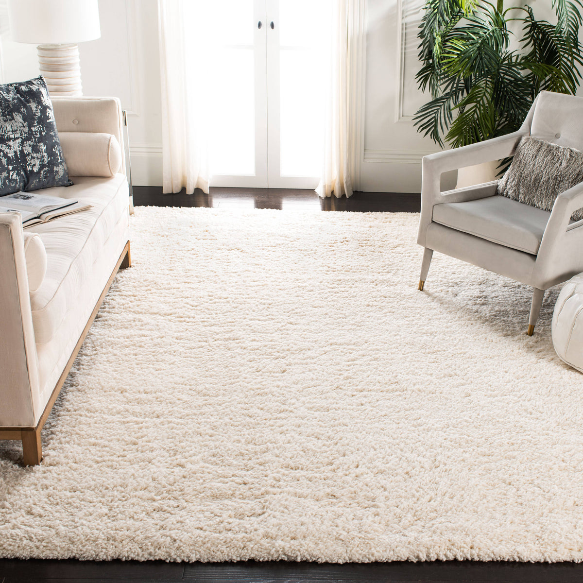 Safavieh Fontana Shag Collection FNT800A Ivory Rug - 5' 3" Square