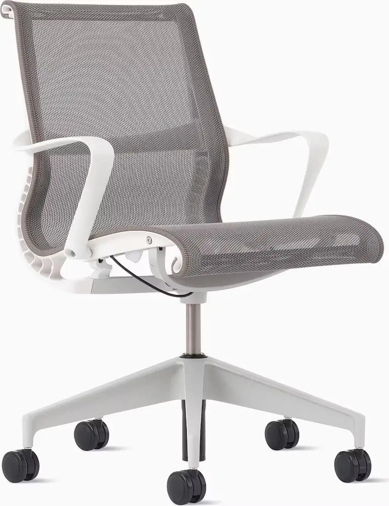 Setu Chair with Armrests – Flexible Kinetic Support & Four-Way Adjustable Arms
