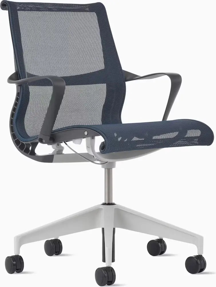Setu Chair with Armrests – Flexible Kinetic Support & Four-Way Adjustable Arms