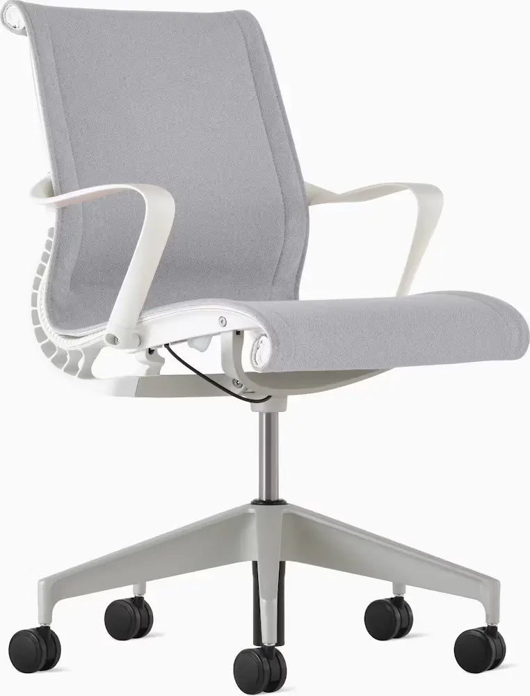 Setu Chair with Armrests – Flexible Kinetic Support & Four-Way Adjustable Arms