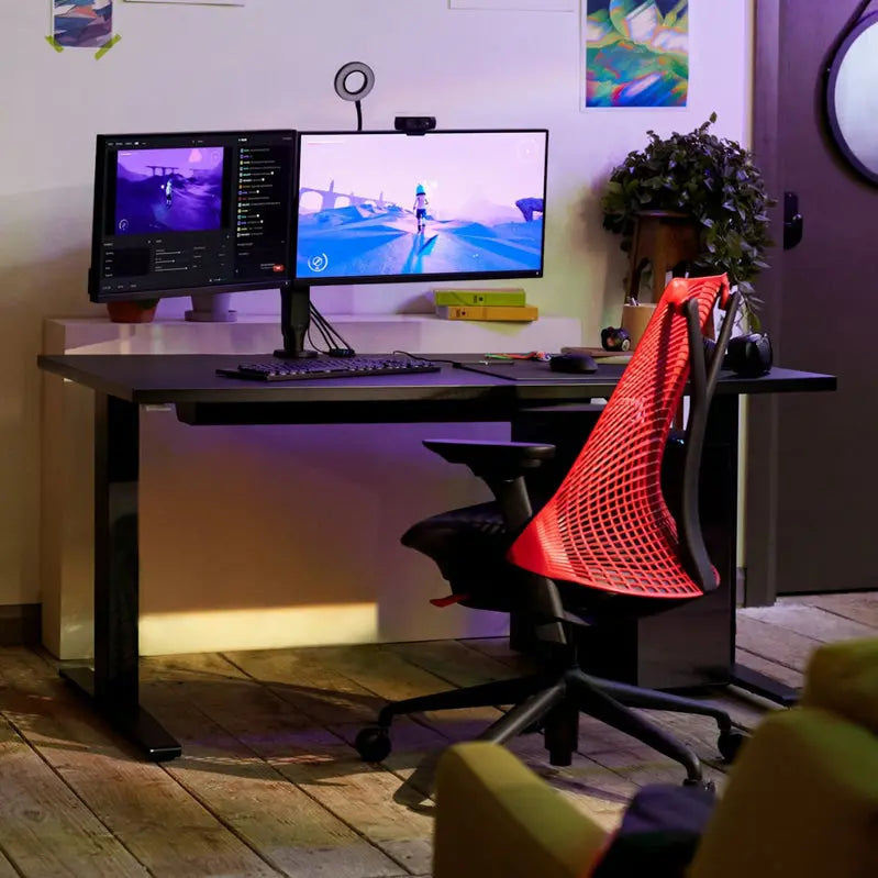 Sayl Performance Gaming Chair – Contoured Seat, 4D Armrests, and Reclining Function