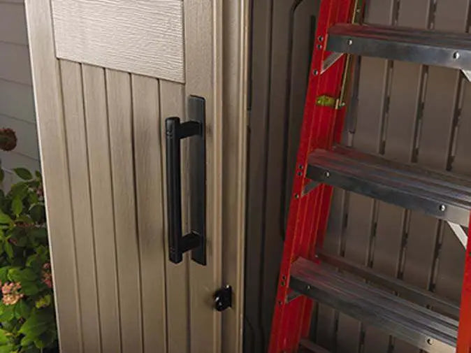 Rubbermaid 52-Cubic-Foot Lockable Outdoor Storage Shed – Weather-Resistant Construction