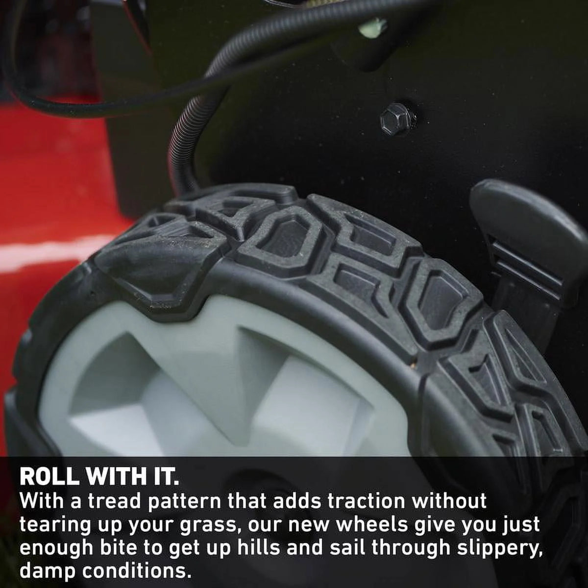 Toro SMARTSTOW 21465 22 In. 150 Cc Gas Self - Propelled Lawn Mower