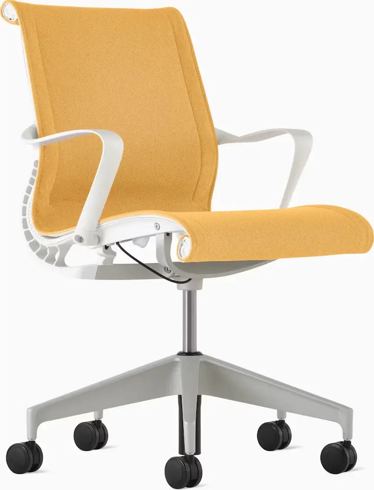 Setu Chair with Armrests – Flexible Kinetic Support & Four-Way Adjustable Arms