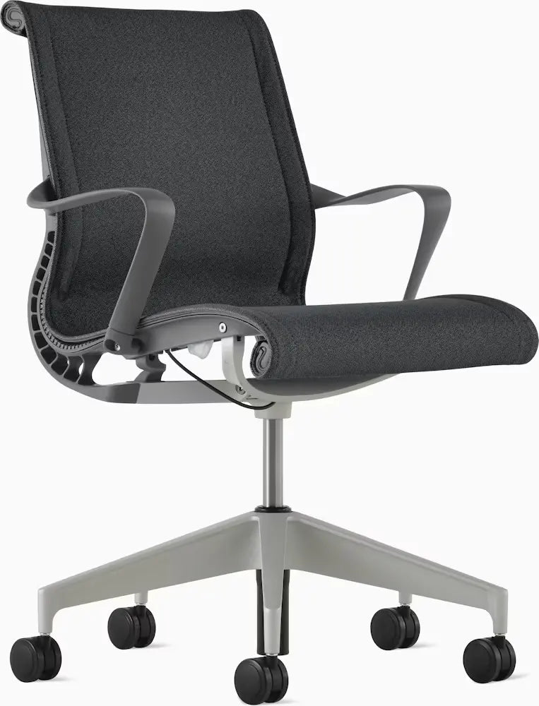 Setu Chair with Armrests – Flexible Kinetic Support & Four-Way Adjustable Arms