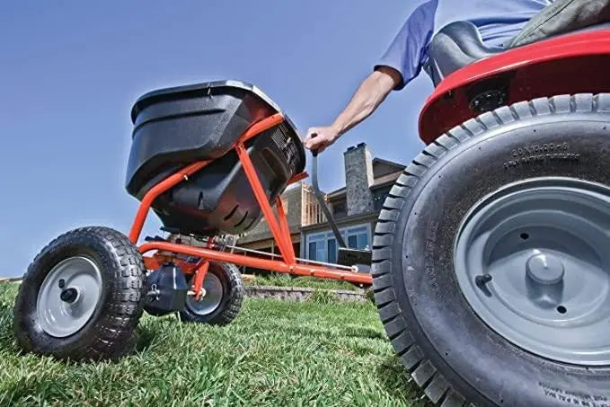 Heavy-Duty 130-Pound Capacity Trailer-Mounted Spreader